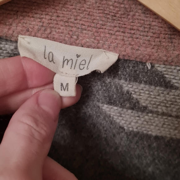 Aztec jacket - Picture 5 of 6